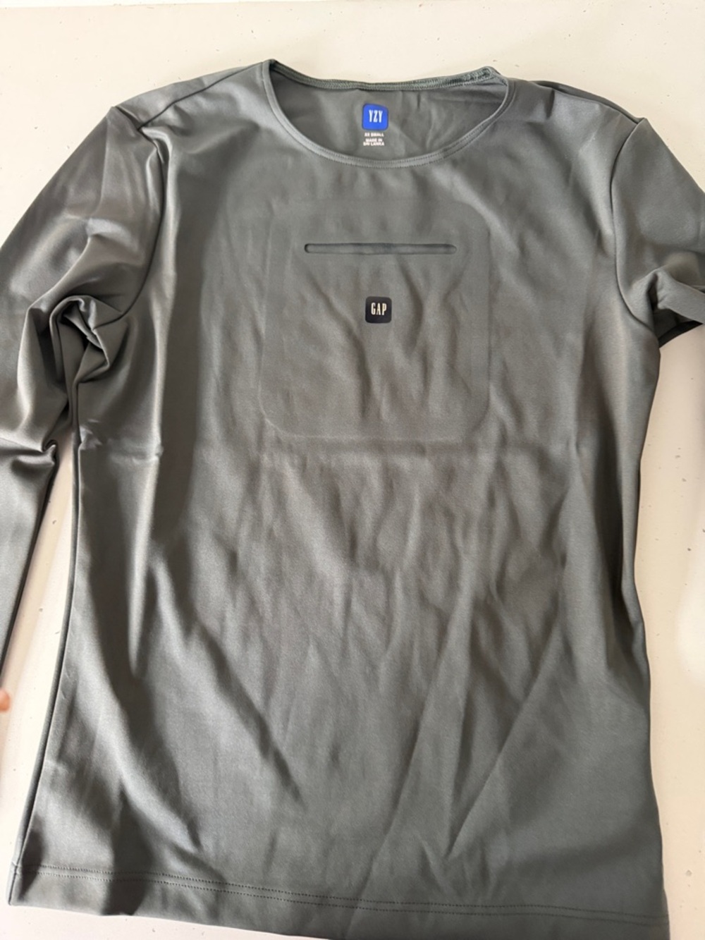 GAP Olive Gray Long Sleeve Athletic Top